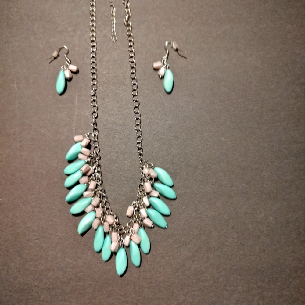 Beautiful beaded necklace with matching earrings